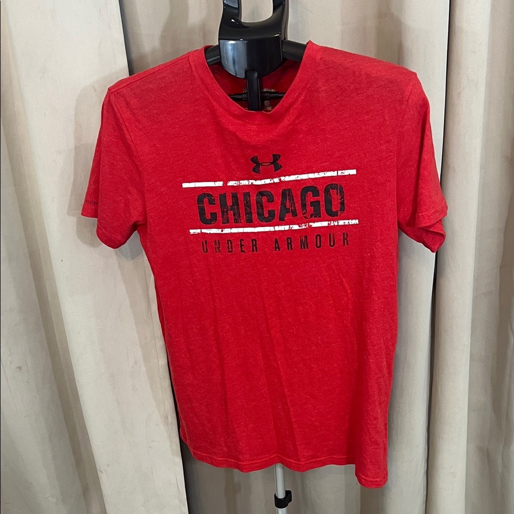 Under Armour Men's Red Chicago Tee